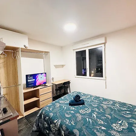 Διαμέρισμα Proche Gare Et Commodites *