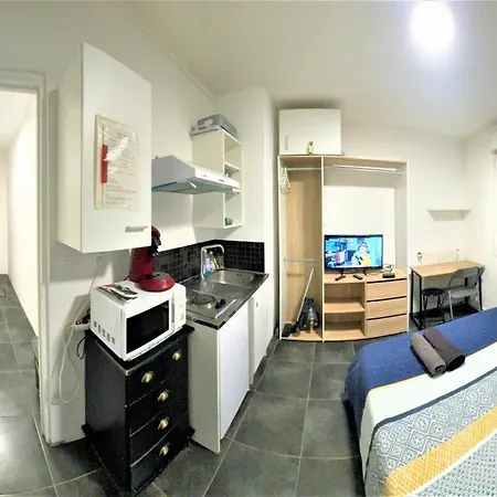 Proche Gare Et Commodites Apartment *