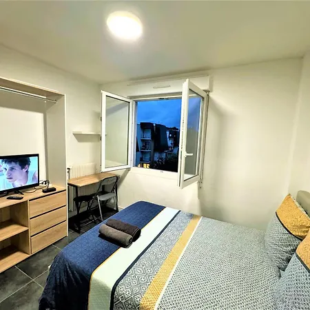 Proche Gare Et Commodites Apartment *