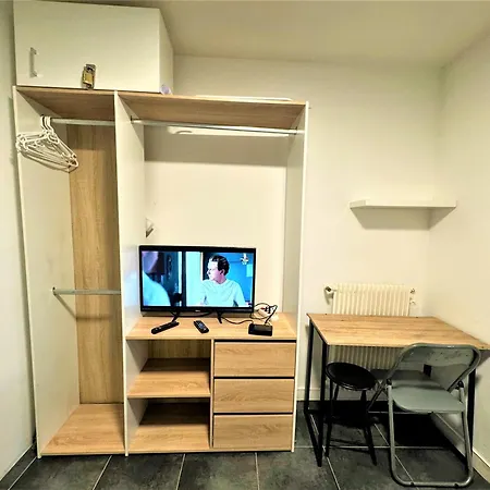 Proche Gare Et Commodites * Мелён