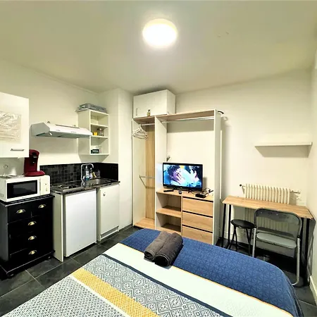 Proche Gare Et Commodites Lägenhet