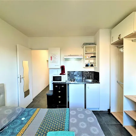 Lägenhet Proche Gare Et Commodites *