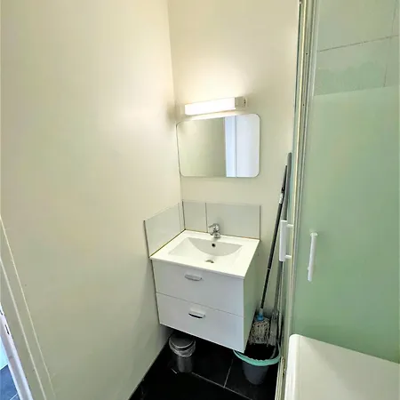 Proche Gare Et Commodites