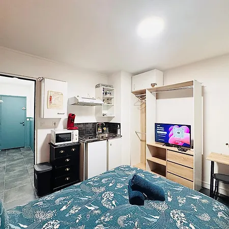 Proche Gare Et Commodites Мелён