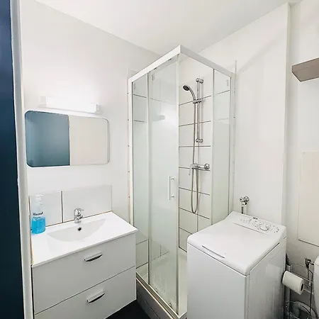 Proche Gare Et Commodites